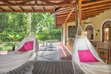 Villa en Playa Chiquita - Villa Color Caribe